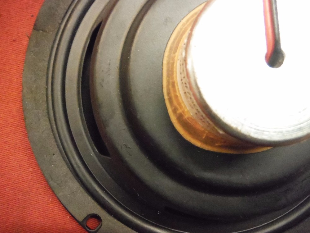 Harley Davidson FLHX FLHT Speaker 76000096