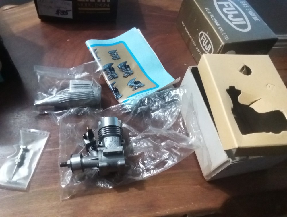 Fuji Model Gas Engine 099sr Nos