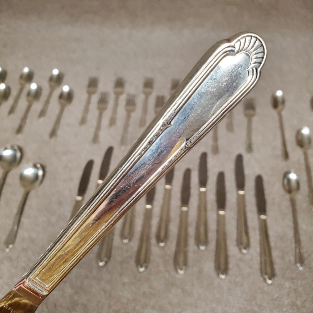 Cunningham Silver Plate Laurel 1934 Silverplate 65 pcs Flatware Silverware