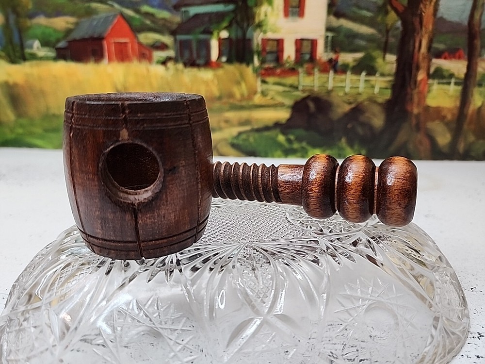 Vintage Wooden 6" Nutcracker Hand Turn Screw Handle Press Pipe Shape