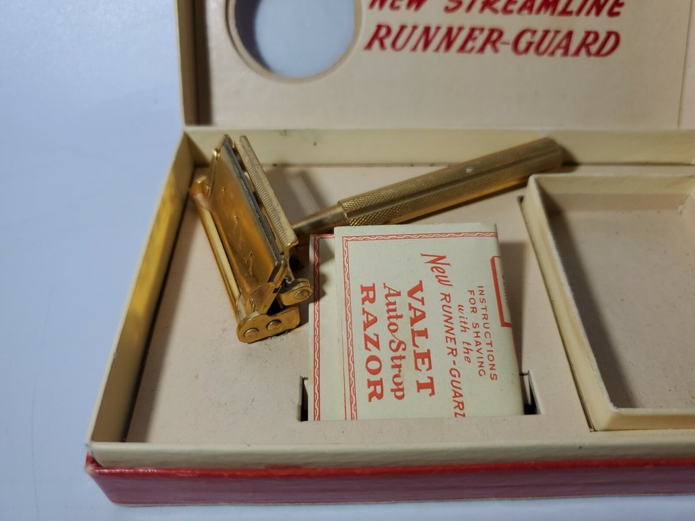 VINTAGE VALET AUTOSTROP RAZOR WITH ORIGINAL BOX