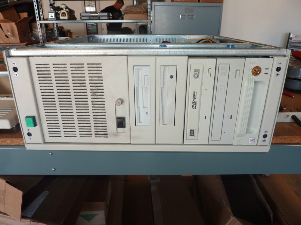 VELA RESEARCH RAPID ACCESS MODEL 65600-10 USED