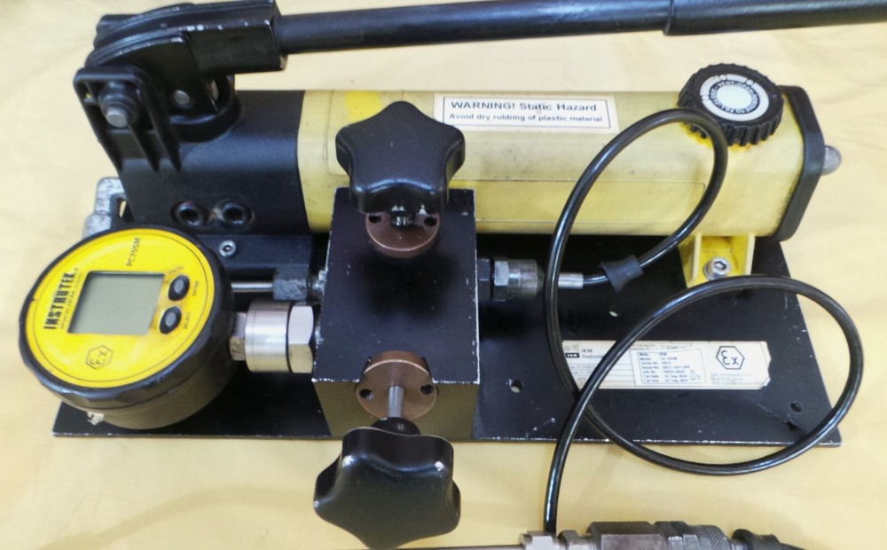 IKM PC705M Ex 700bar Pressure Calibrator.