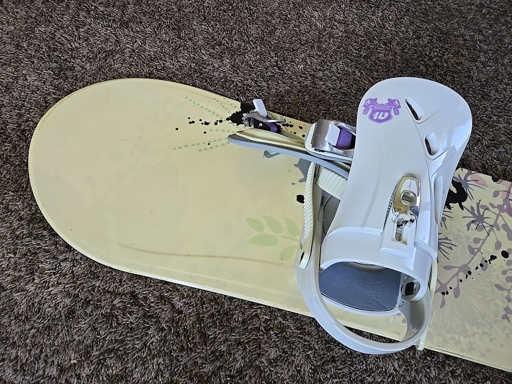 MORROW WILDFLOWER 53 SNOWBOARD WITH BINDINGS