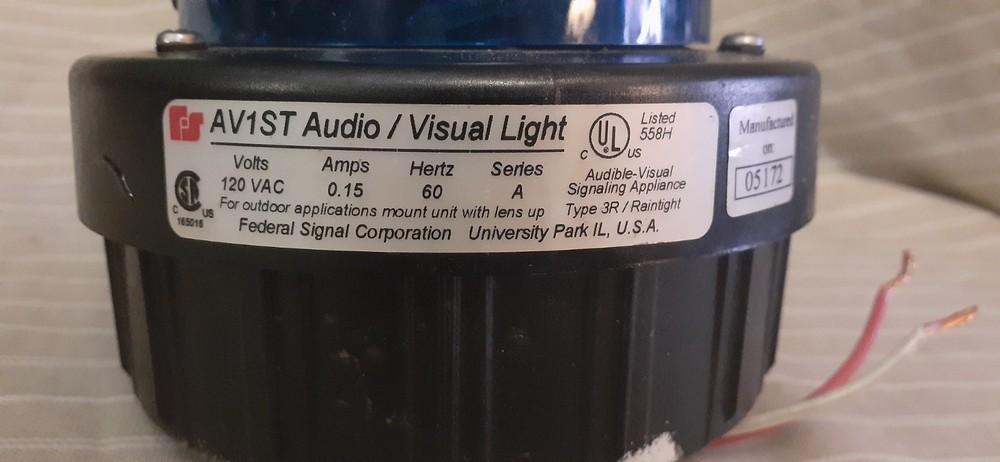 Model AV1ST Audio/Visual Strobe Light with Alarm 120VAC 0.15A SER A Working!