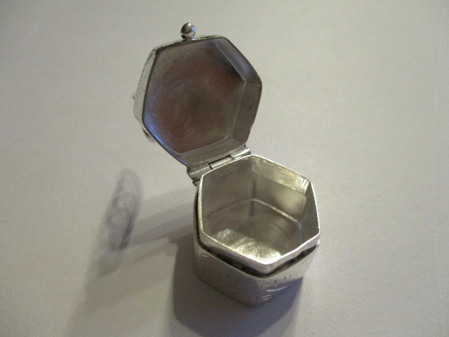 Sterling silver pill box hexagon shape Pendant grgeous shape engraved 925 silver