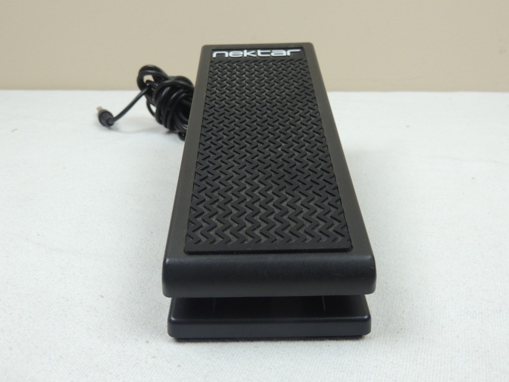 NEKTAR Technology Nektar Technology NX-P Universal Expression Pedal.