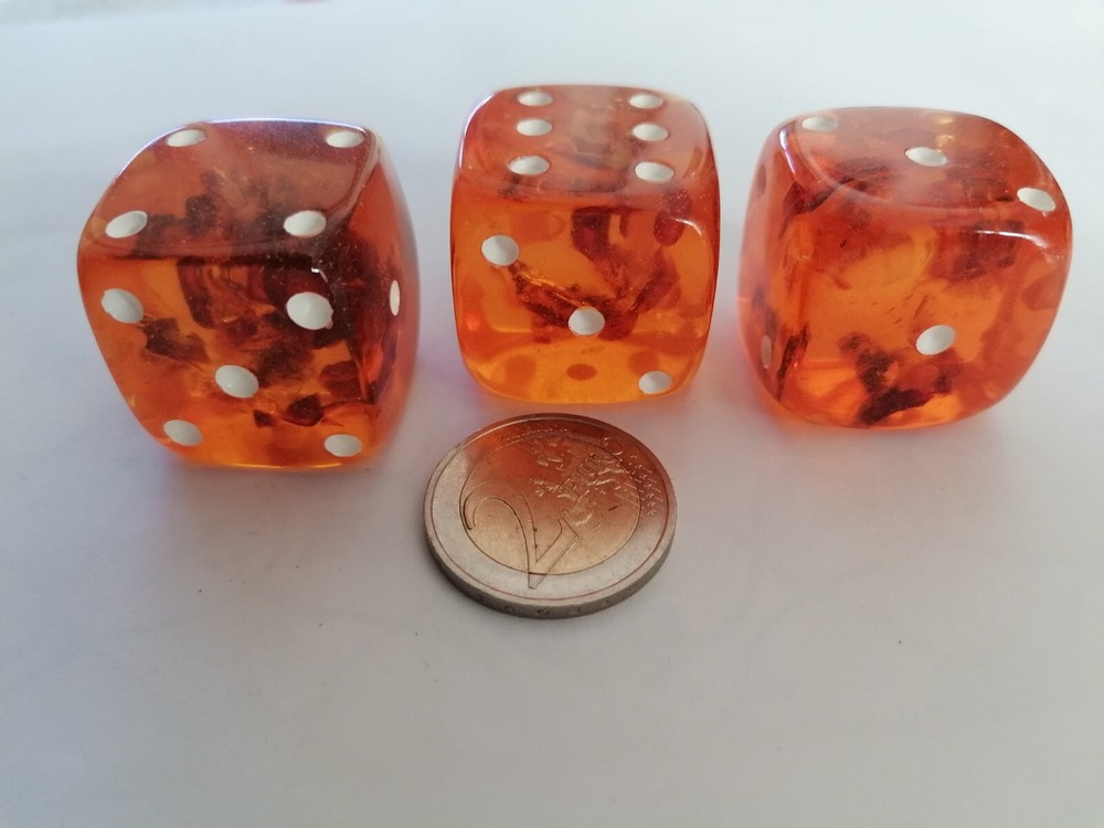 3 HANDMADE BALTIC AMBER Dice