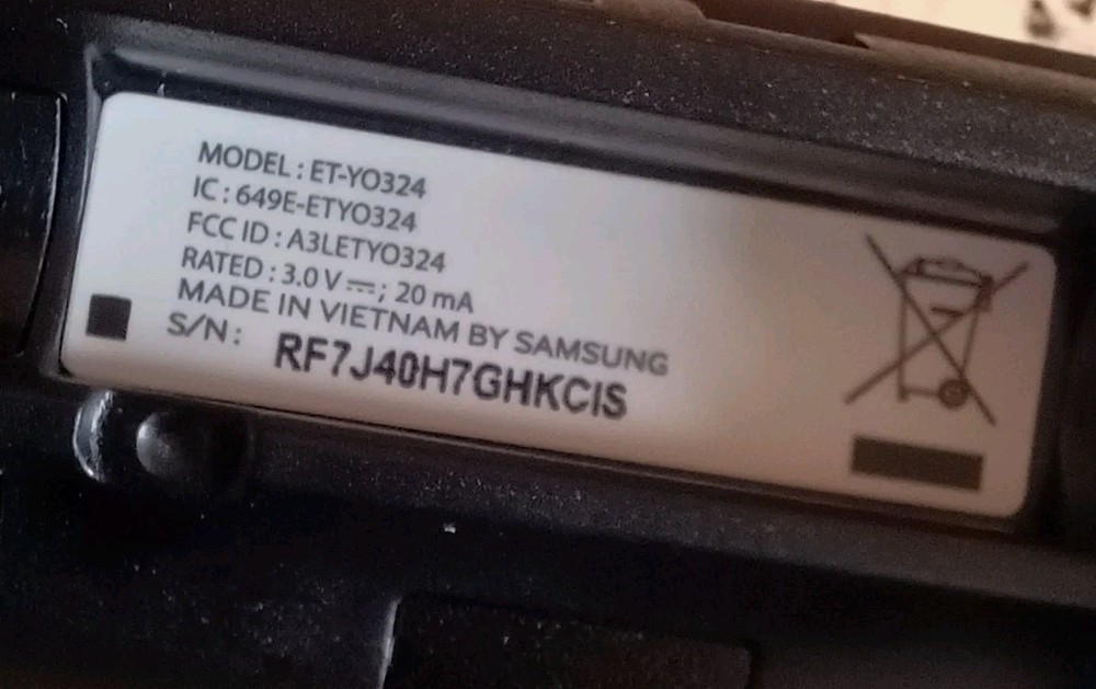 Samsung ET-YO324BBEGUS Gear VR Controller - Black