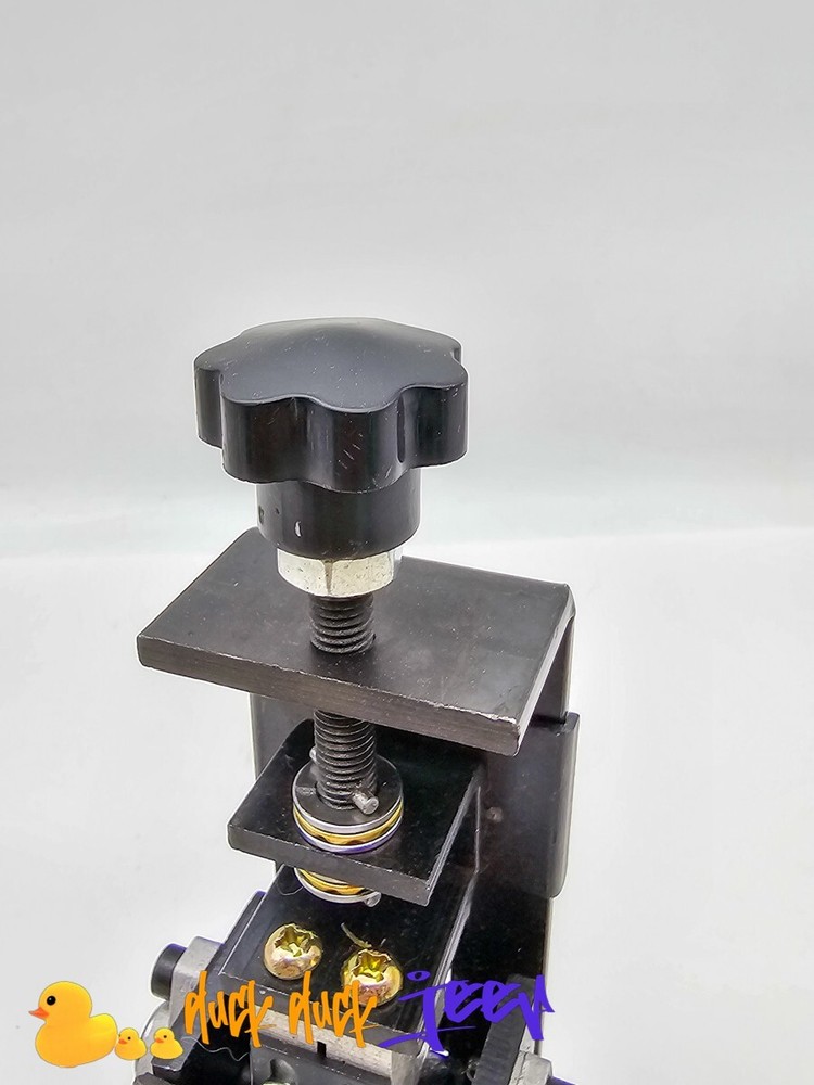 Manual Wire Stripper Peeler Waste Cable Wire Stripping Peeling Machine