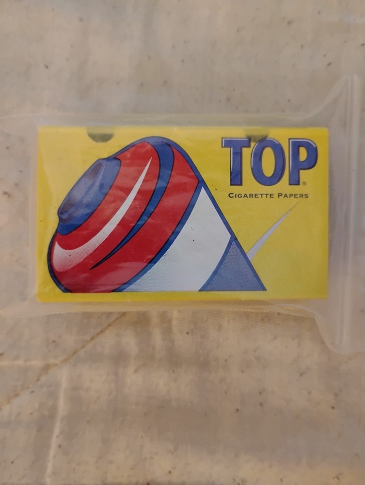 TOP Cigarette Rolling Papers (480 total) & Vintage Ronson Lighter + Extras