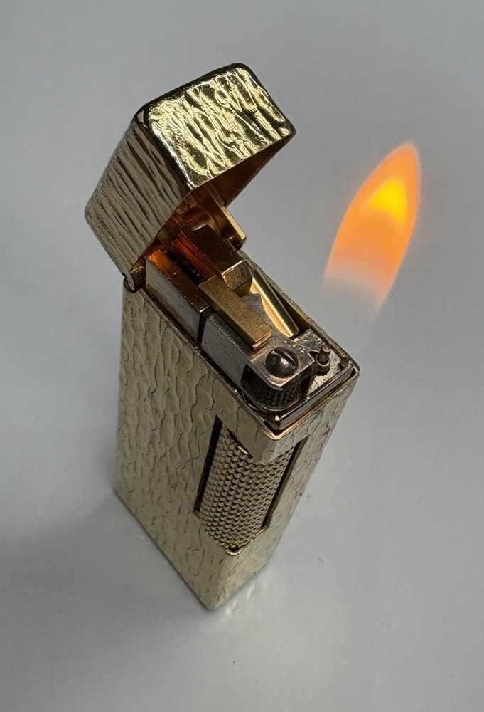 Dunhill Gold ‘Bark’ Rollagas Lighter- Fully Overhauled