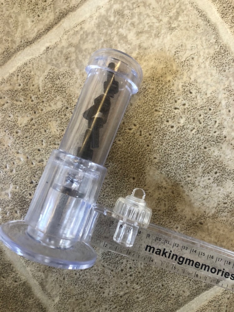 Making Memories Circle Cutter & Mat Cuts Circles