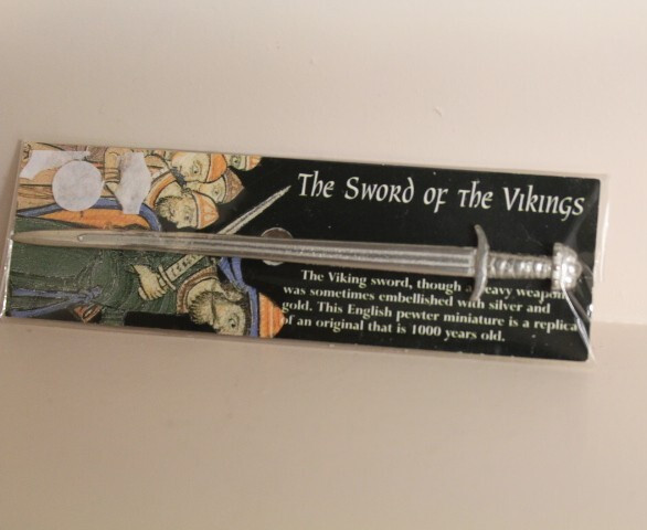 DOLLS HOUSE MINIATURE ( SWORD