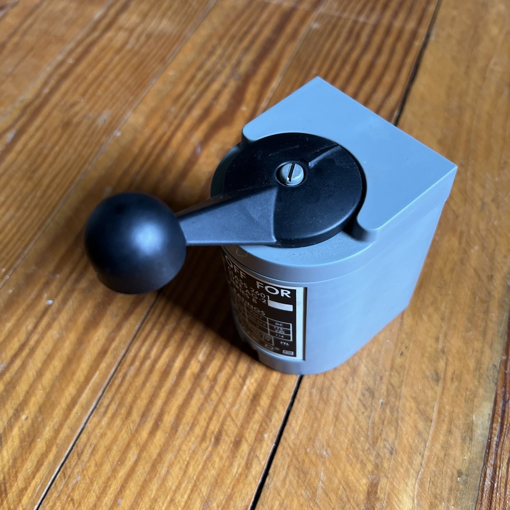 NOS SQUARE D 2601 AG2 Reversing Drum Switch, No Box