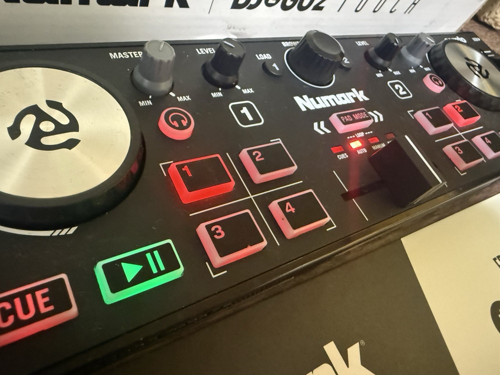 CONTROLLER DJ NUMARK DJ2Go 2 Touch ( nuovo )