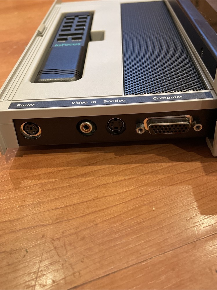 InFocus Systems PanelBook 550 LCD Projection Panel {B117}