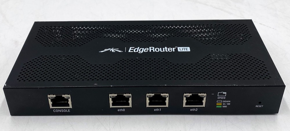 EdgeRouter Lite ERLite-3, Dual-Core 500 MHz, 512 MB DDR2 RAM