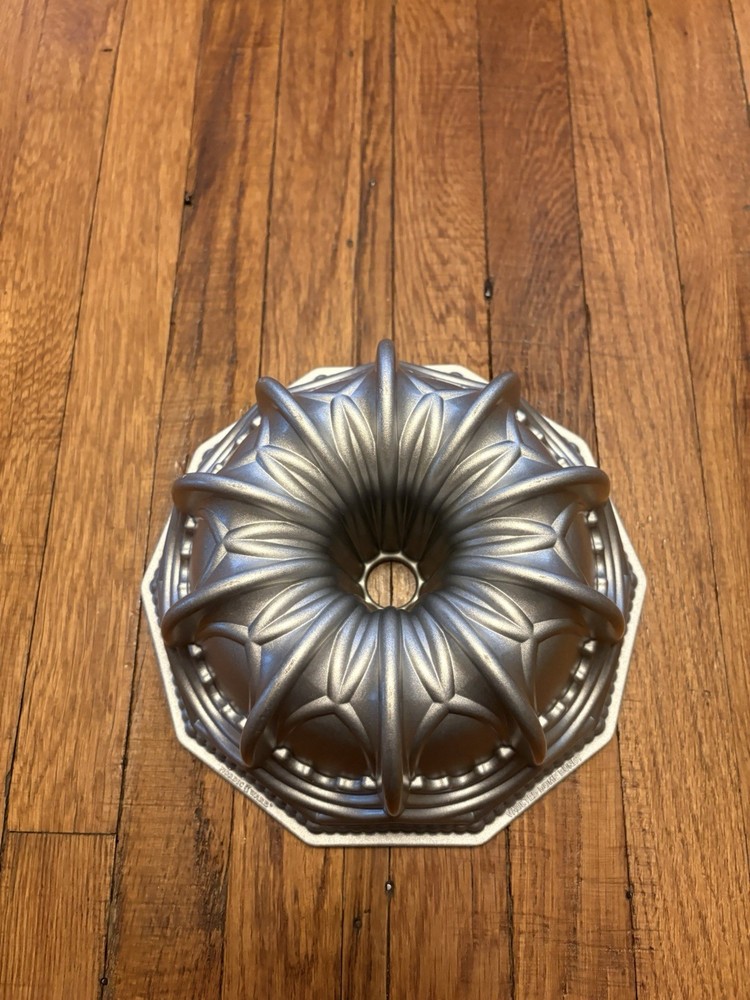 Nordic Ware Vaulted Dome Bundt