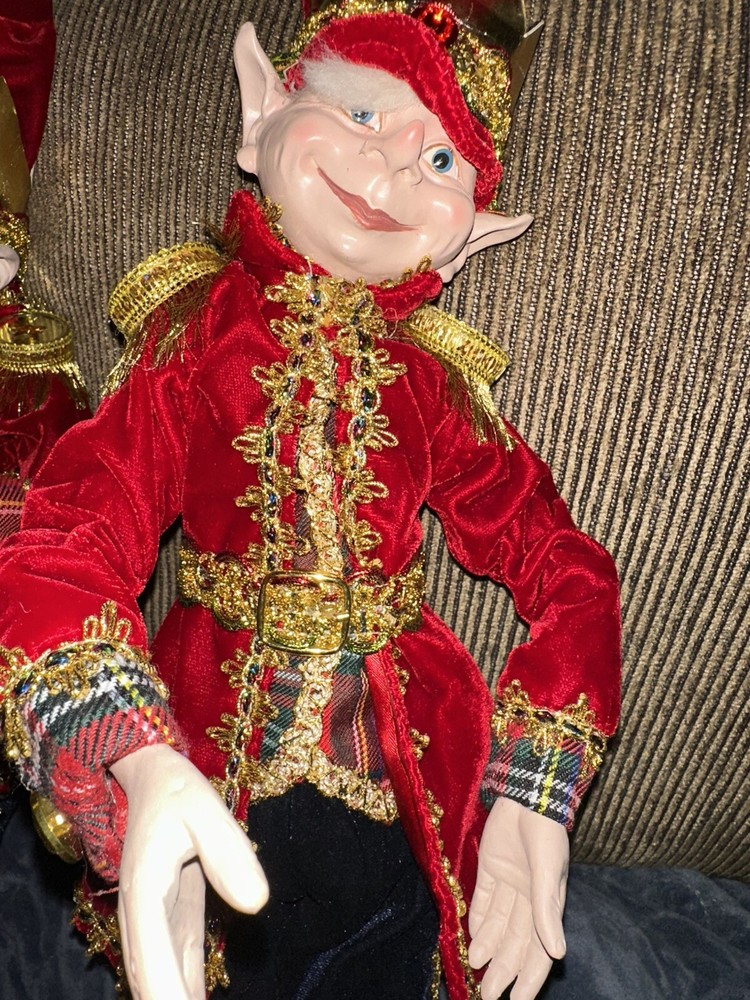 2 Raz Imports 24” Nutcracker Traditions Posable Elf 🎄