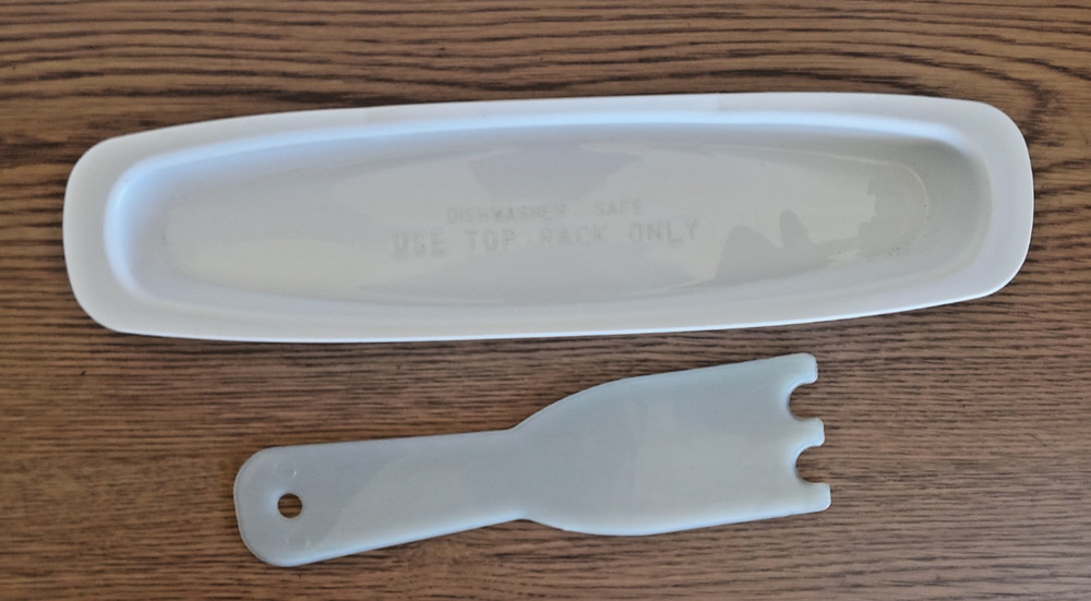 George Forman White Grill Drip Tray Grease Catcher 10 3/4" plus Scraper