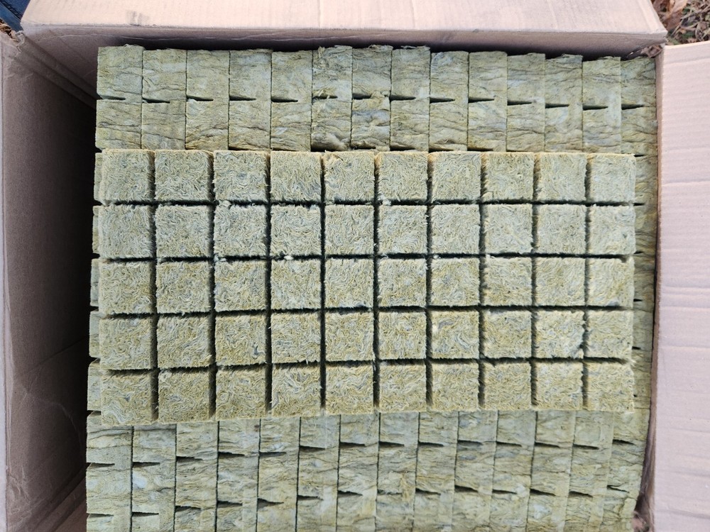 (1500 Pcs) Grodan A-OK Plug 2"