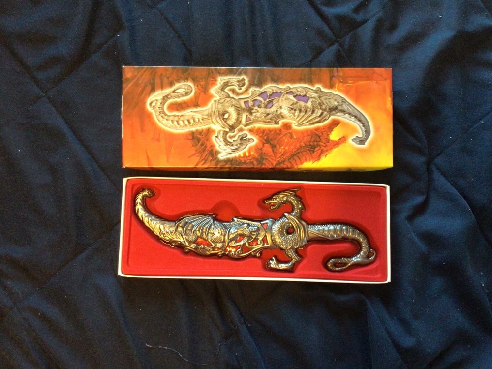 dagger knife