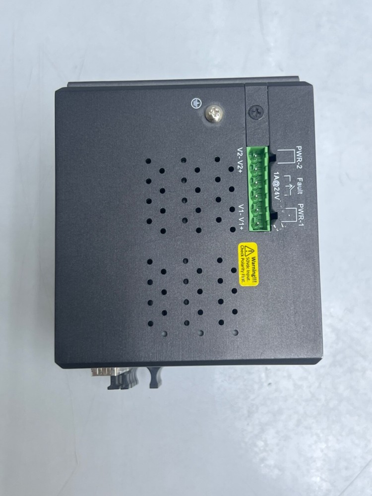 TRANSITION NETWORKS SISPM1040-384-LRT INDUSTRIAL SWITCH