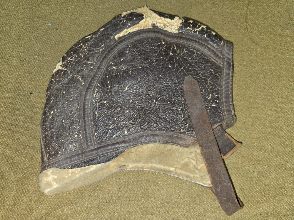 WWII USAAF B6 Leather Flying Helmet