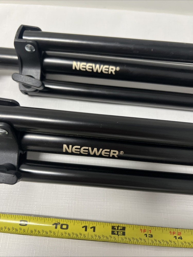 NEEWER Photography Set Read Description