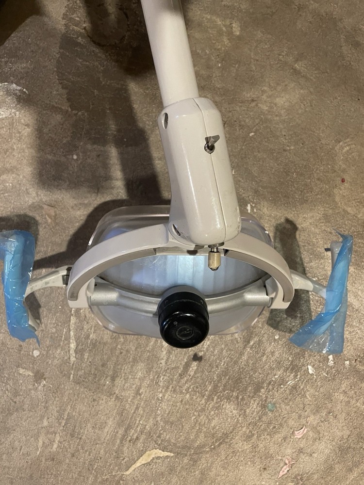 Adec 6300 Dental Ceiling Light