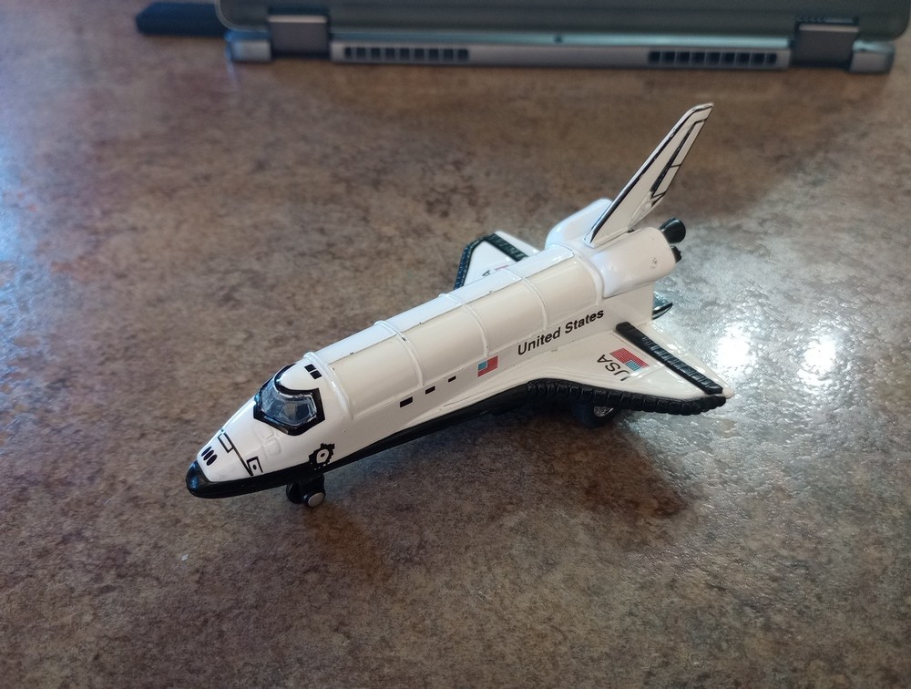 Unbranded United States Space Shuttle With Pullback Function (Top Fin Loose)