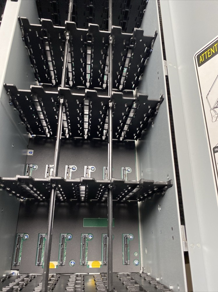Used Data Direct Networks SS7000 60-Bay LFF Storage Scaler