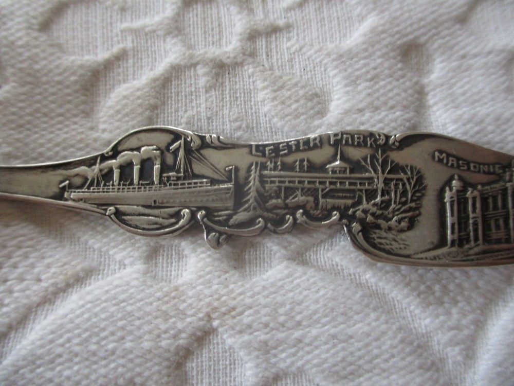 Sterling Silver Duluth Minnesota Souvenir Spoon P&W Co.