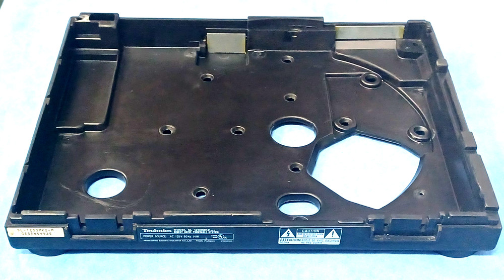 Technics SL1200 MK2 Quartz Direct Drive Turntable Rubber Base Bottom