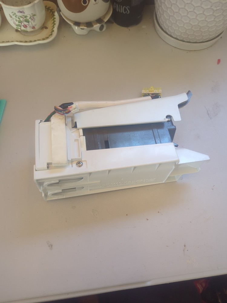 SZAB002TA2 Direct-cool Ice Maker 6cube