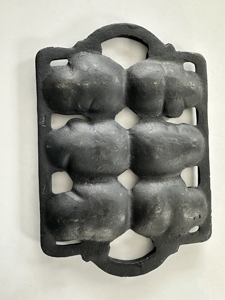 Cast Iron Snowman Mold Christmas kitchen