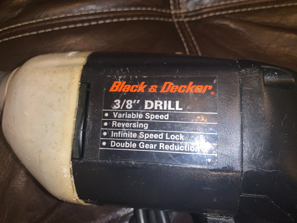 Black & Decker 3/8'' Drill Variable Speed Reversing Infinte Speed Lock