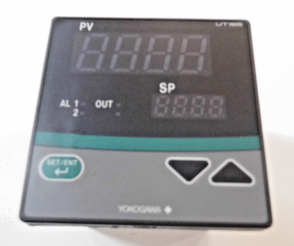 YOKOGAWA TEMPERATURE CONTROLLER UT155-RN/AL