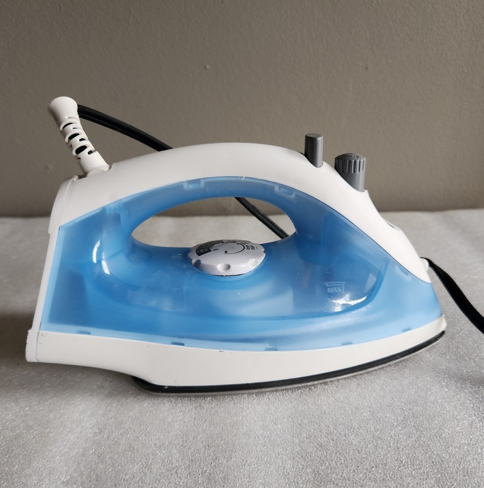 Rival Light Weight Iron Model 16102-1