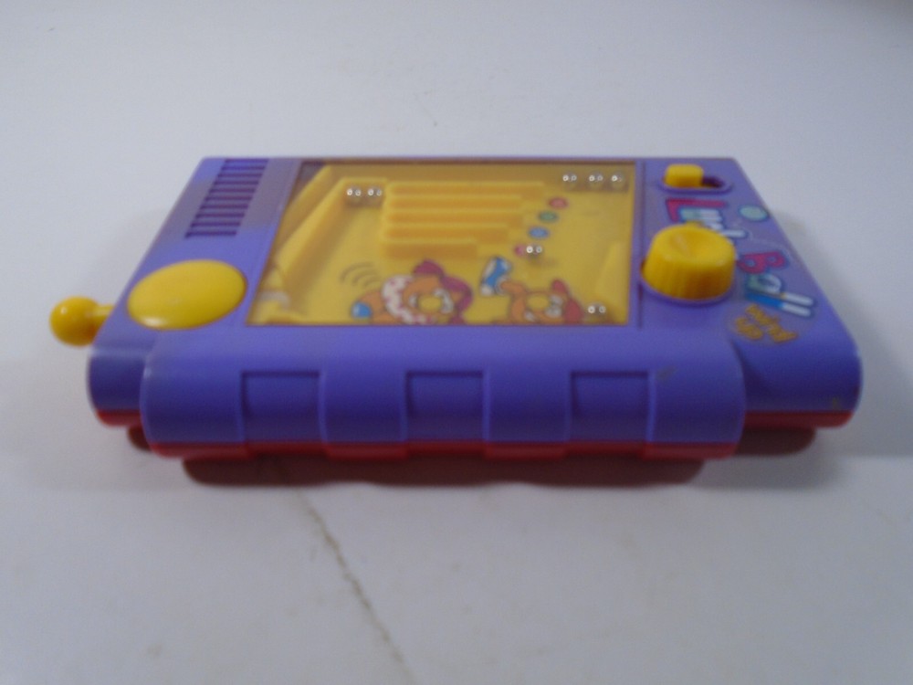 1980's BLUE BOX--LUCKY BALL WIND UP HANDHELD GAME (LOOK)