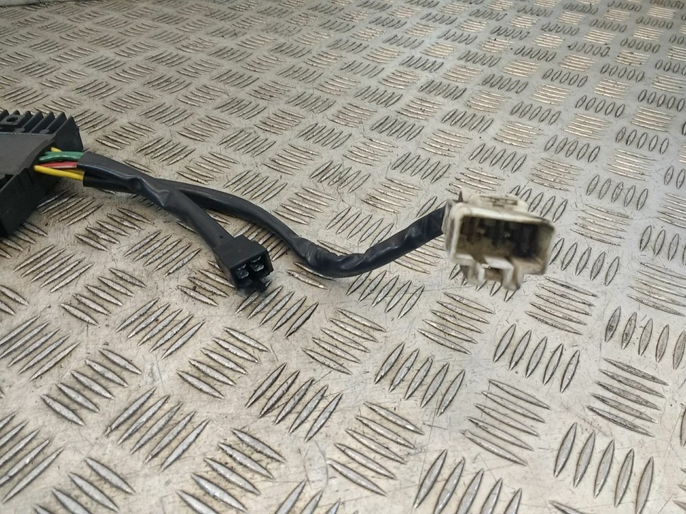 2010 APRILIA RSV4 2009 RECTIFIER REGULATOR