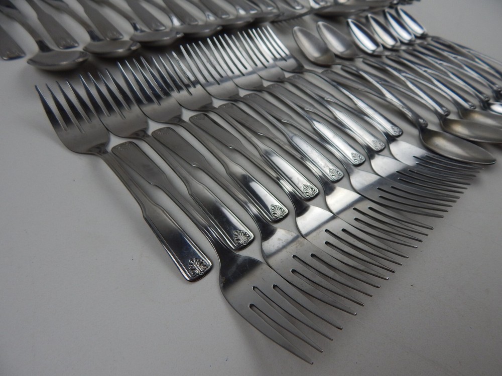 Oneida SHELTON Custom Stainless Flatware Spoons Forks Knives 54pc
