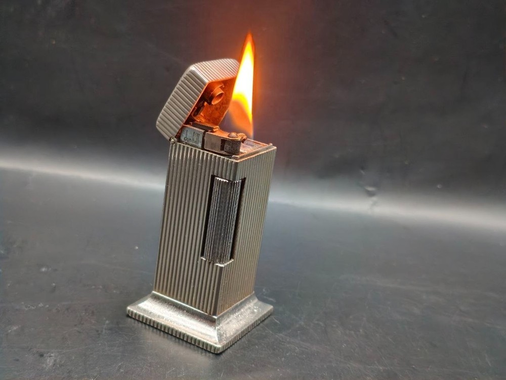 Vintage Dunhill Rollalite Table Lighter – Silver Vertical Lines – England –