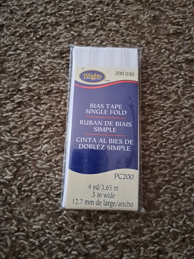 Single fold bias tape, 4 Yards White