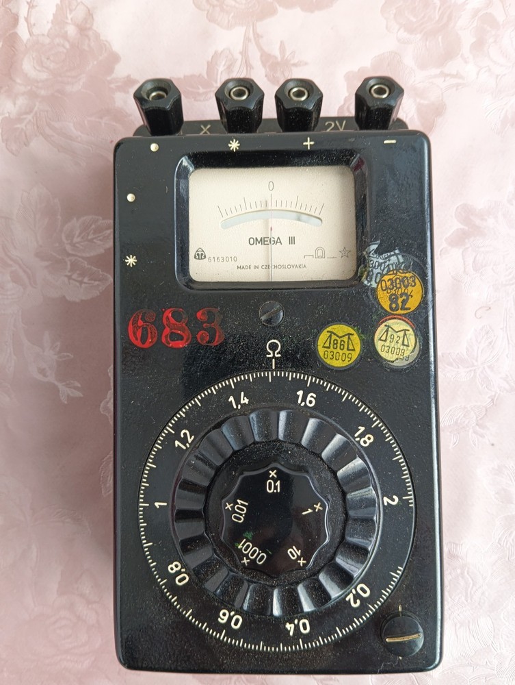Bakelite vintage MEGA OHM Meter