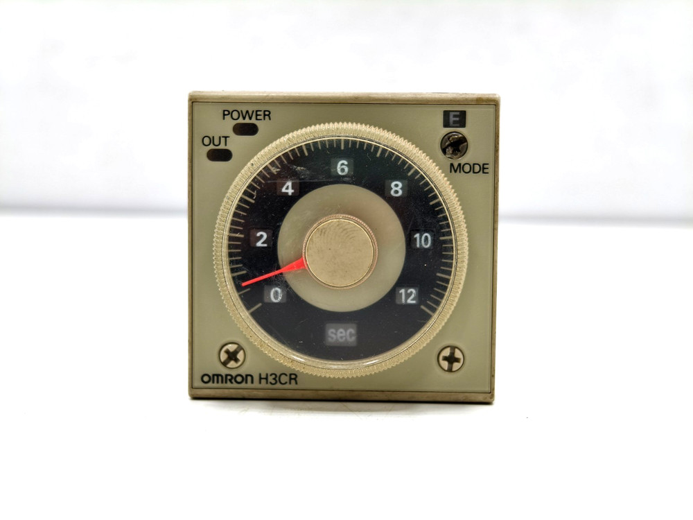 OmROn H3CR-A8EL-600 Timer Relay