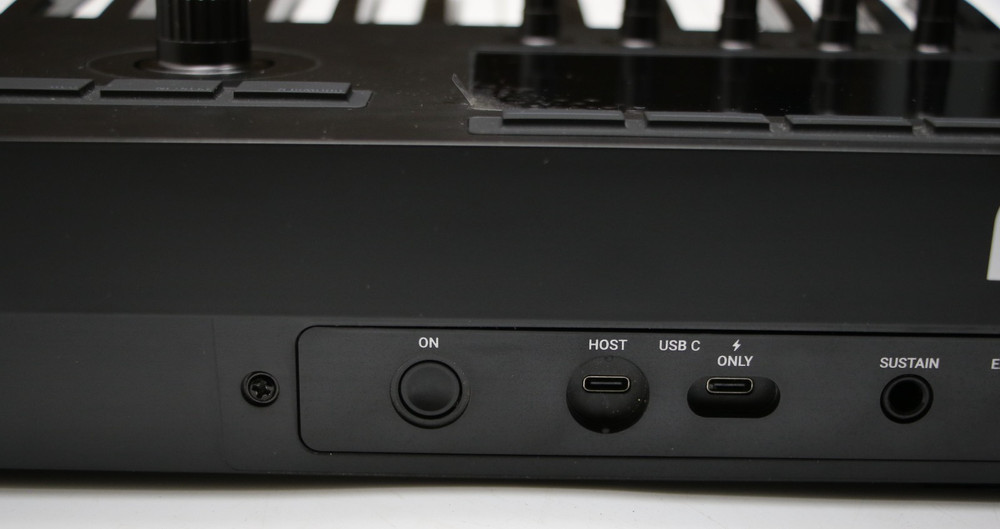 Native Instruments Kontrol S49 MK3 Keyboard Controller *READ*