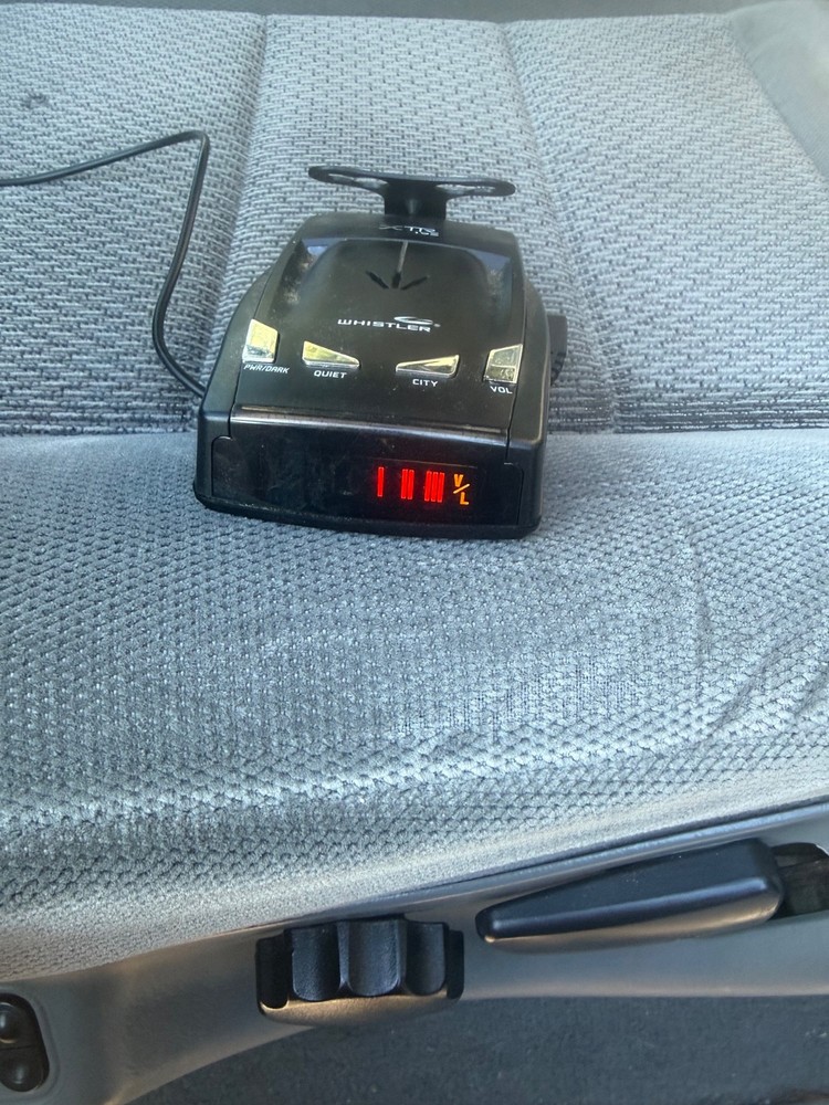 Whistler XTR-195 Radar Detector WORKING
