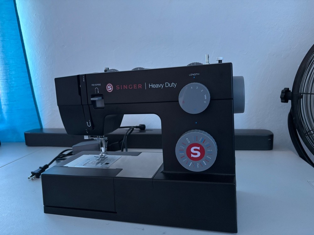 Singer Heavy Duty 4432 Sewing Machine